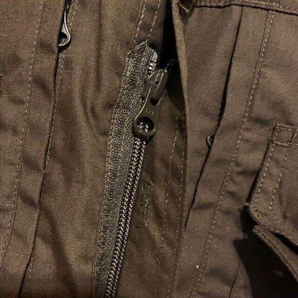 PROPPER SIZE LARGE BROWN LONG SLEEVED TACTICAL BUTTON SHIRT *New* - Picture 2 of 5